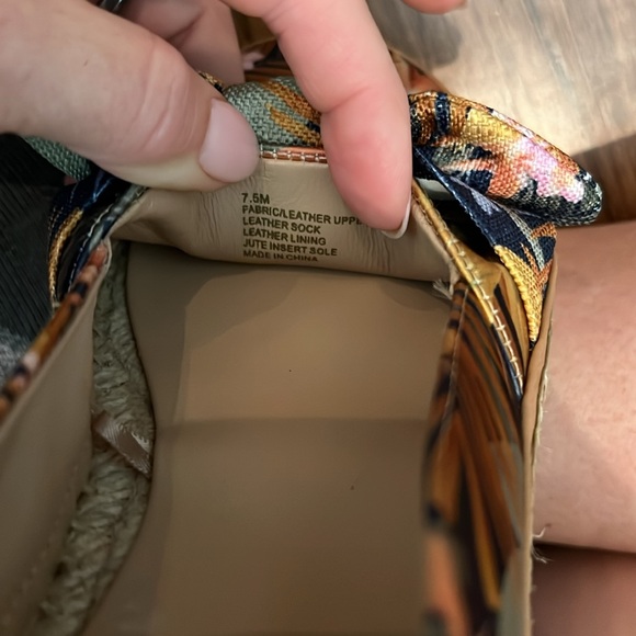 Brand new Antonio Melani Floral Print Bow Detail Espadrilles Slip On - Picture 9 of 9